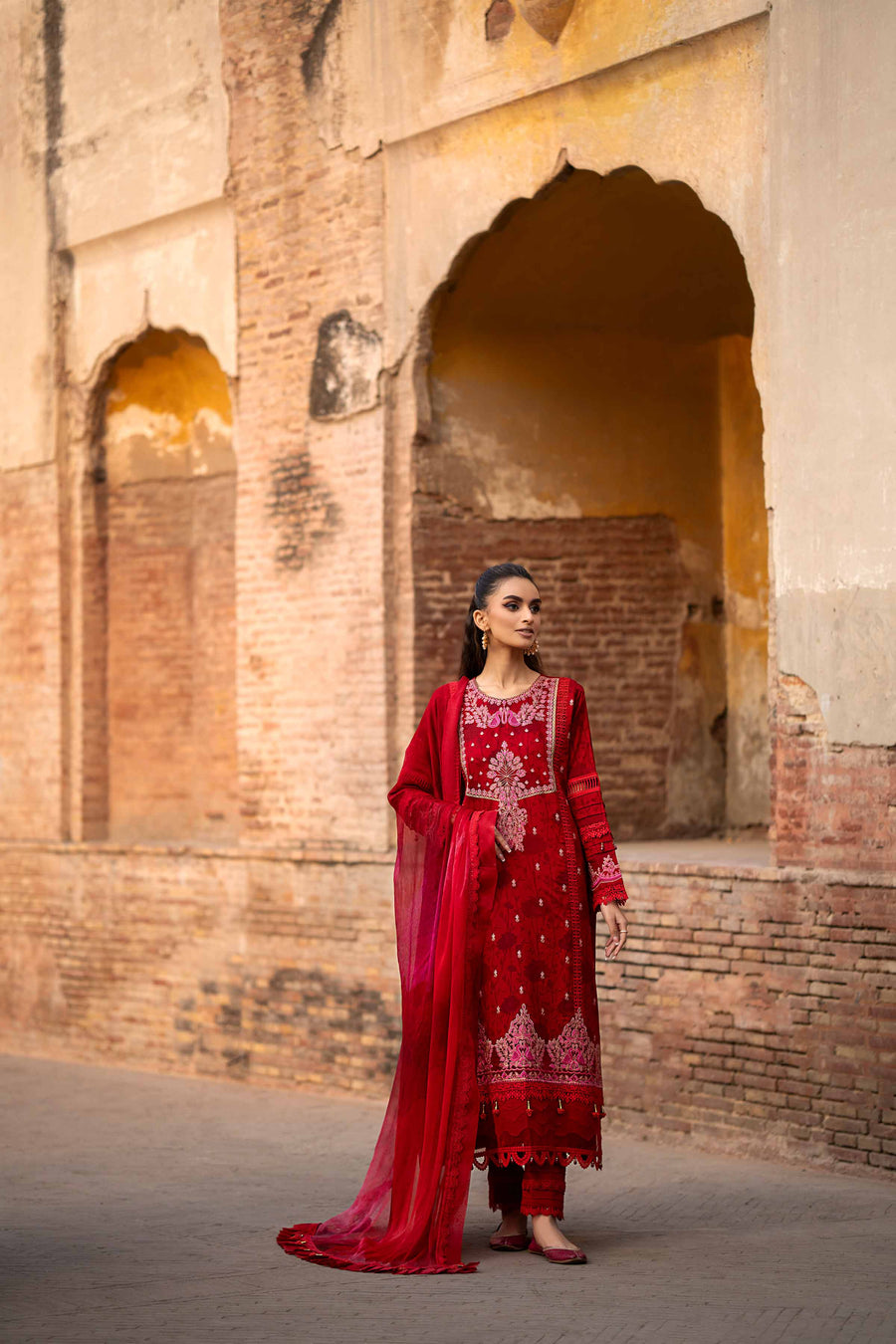 Nishat Summer Unstitched Embroidered Lawn 3Pc Suit - 42401157