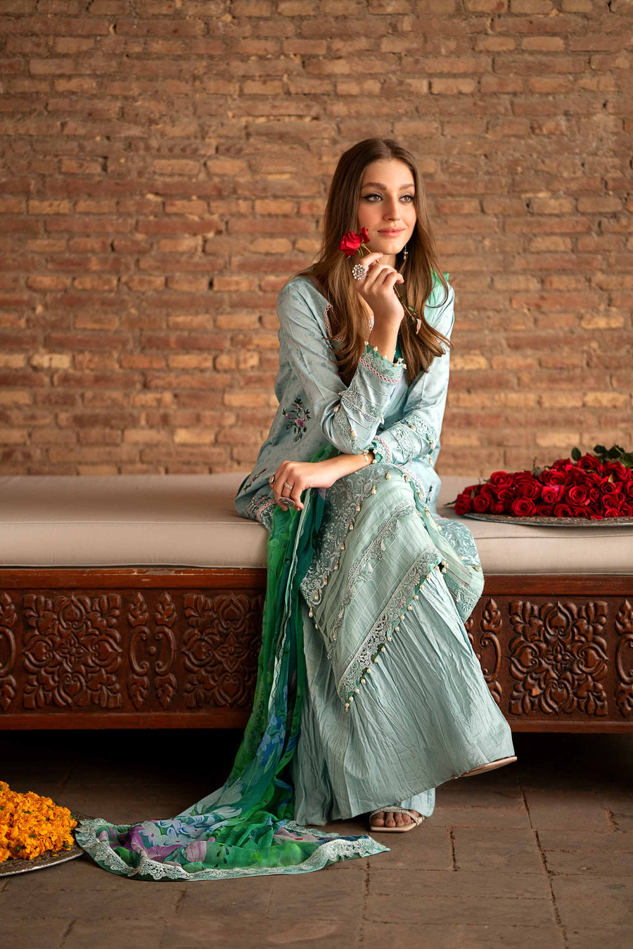 Nishat Summer Unstitched Embroidered Lawn 3Pc Suit - 42401158