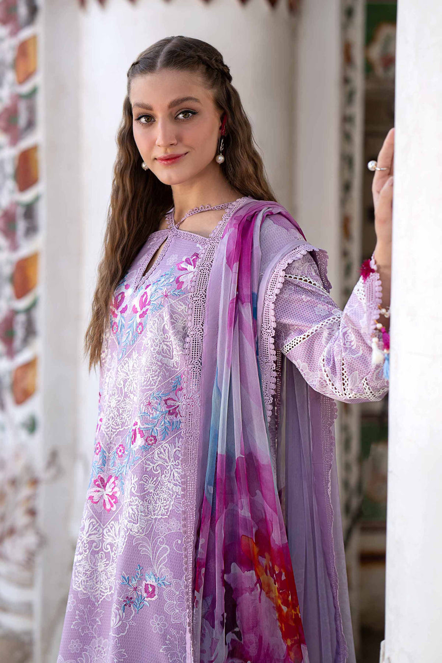 Nishat Summer Unstitched Embroidered Lawn 3Pc Suit - 42401159