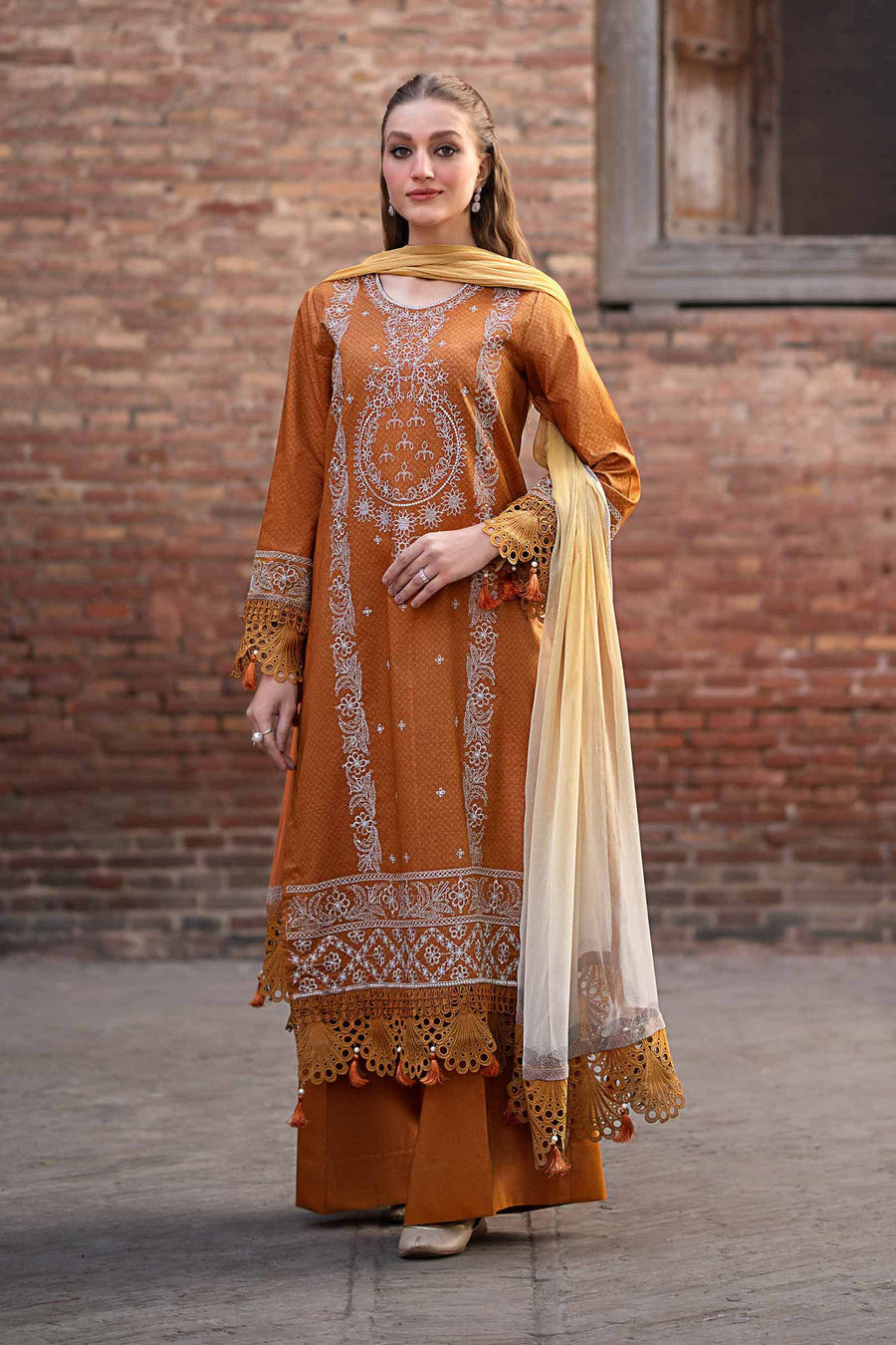 Nishat Summer Unstitched Embroidered Lawn 3Pc Suit - 42401162