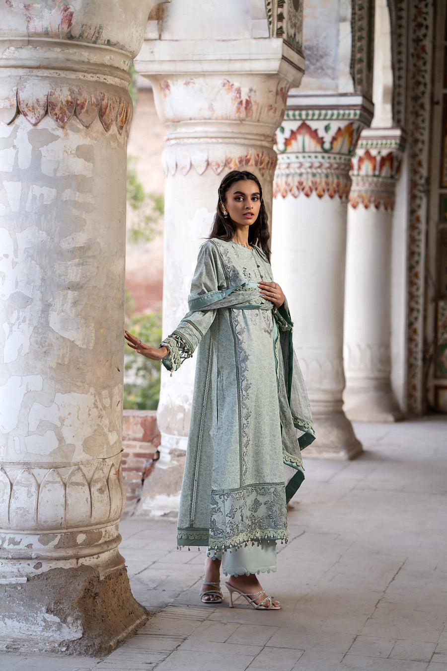 Nishat Summer Unstitched Embroidered Lawn 3Pc Suit - 42401165