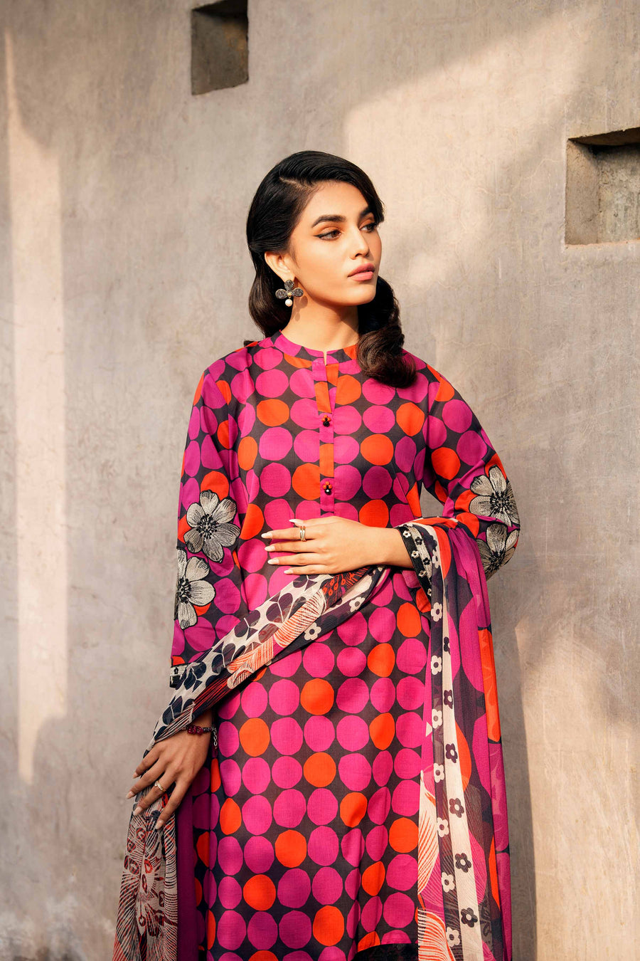 Nishat Summer Unstitched Embroidered Lawn 3Pc Suit - 42401198