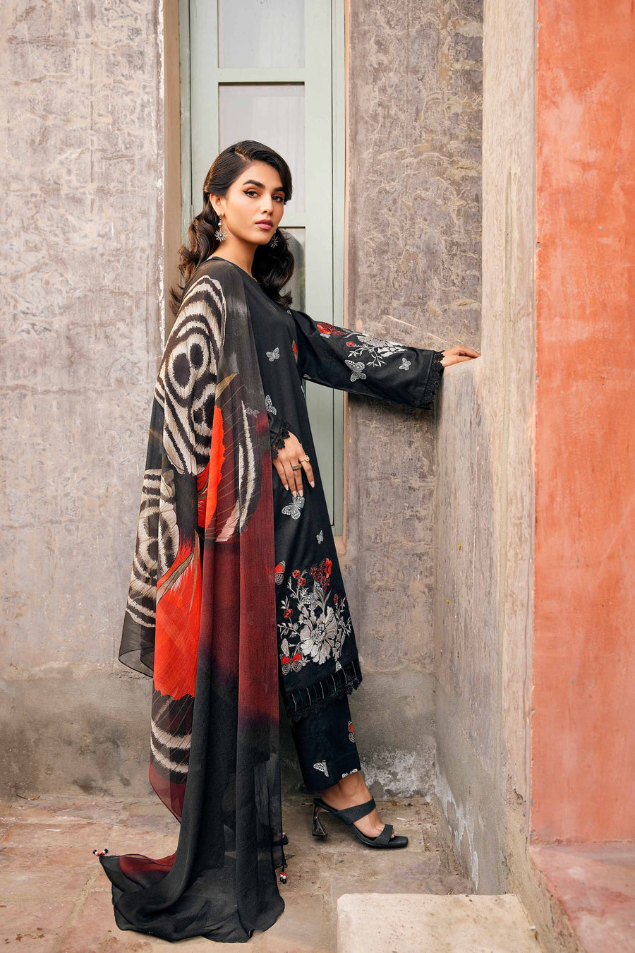 Nishat Summer Unstitched Embroidered Lawn 3Pc Suit - 42401202