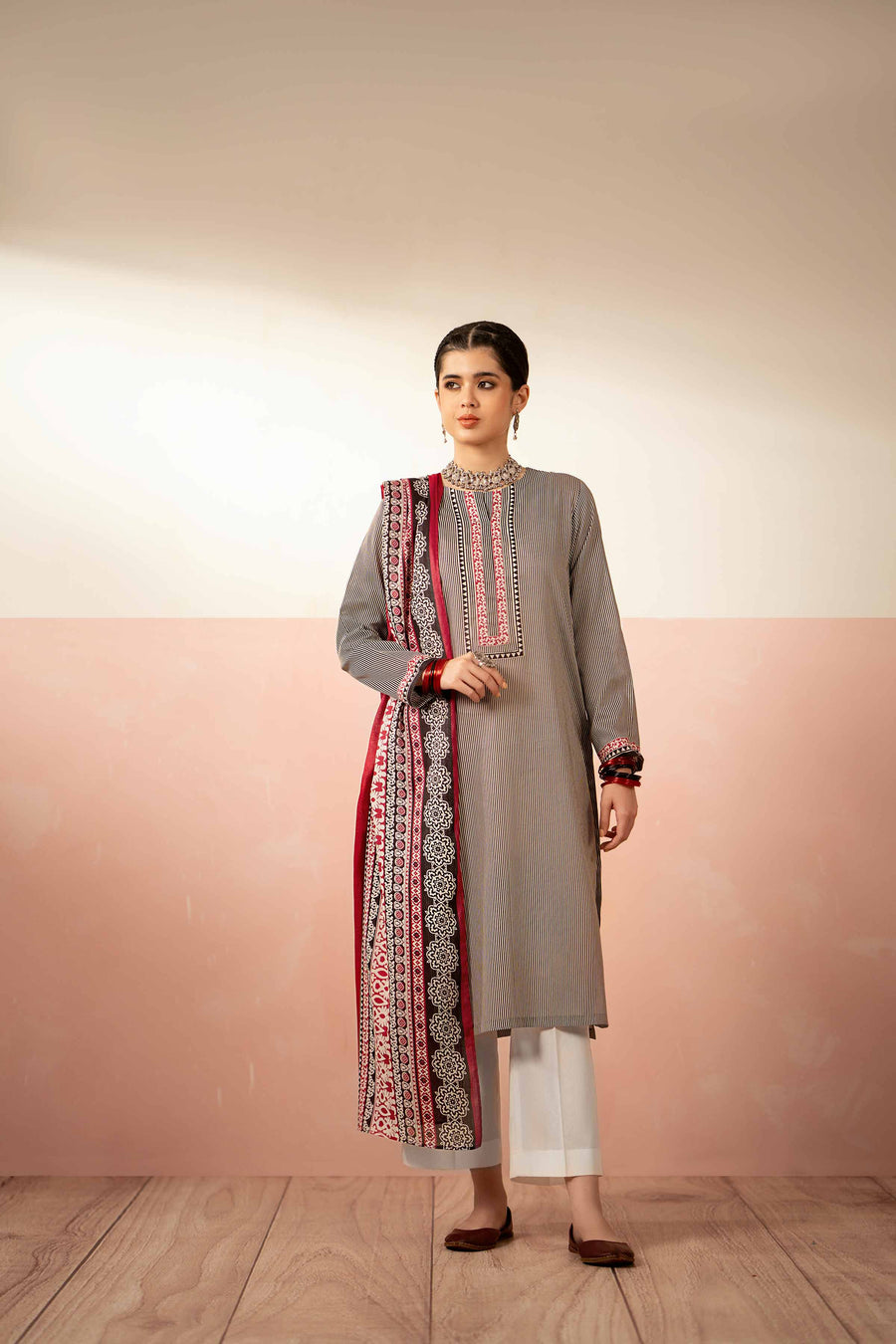 Nishat Summer Unstitched Printed Lawn 3Pc Suit - 42401223