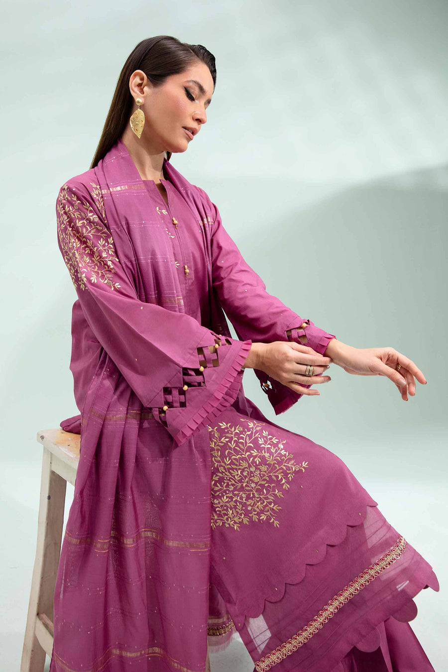 Nishat Festive Eid Embroidered Lawn Unstitched 2Pc Suit - 42401294