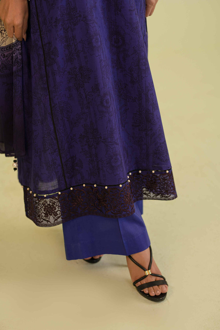 Nishat Festive Eid Embroidered Lawn Unstitched 2Pc Suit - 42401304