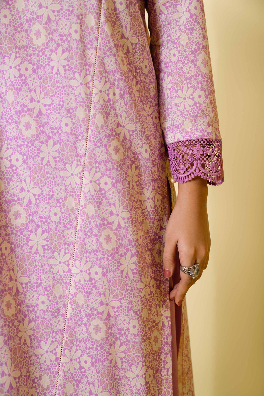 Nishat Festive Eid Printed Lawn Unstitched 3Pc Suit - 42401320