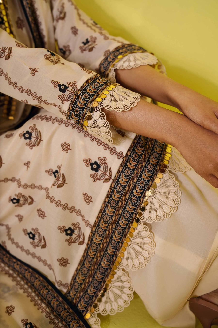 Nishat Festive Eid Printed Lawn Unstitched 3Pc Suit - 42401322
