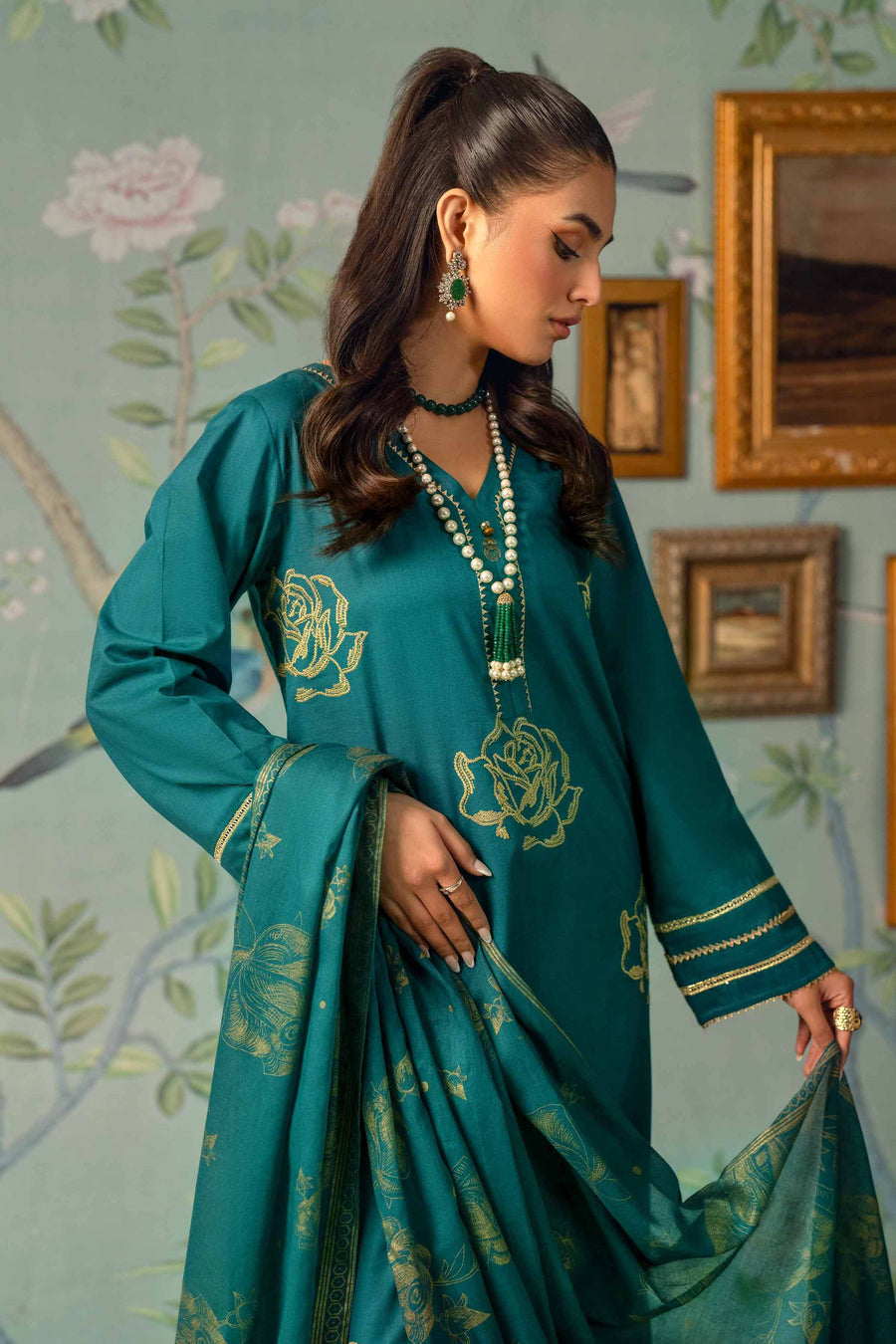 Nishat Festive Eid Embroidered Cambric Unstitched 3Pc Suit - 42401342