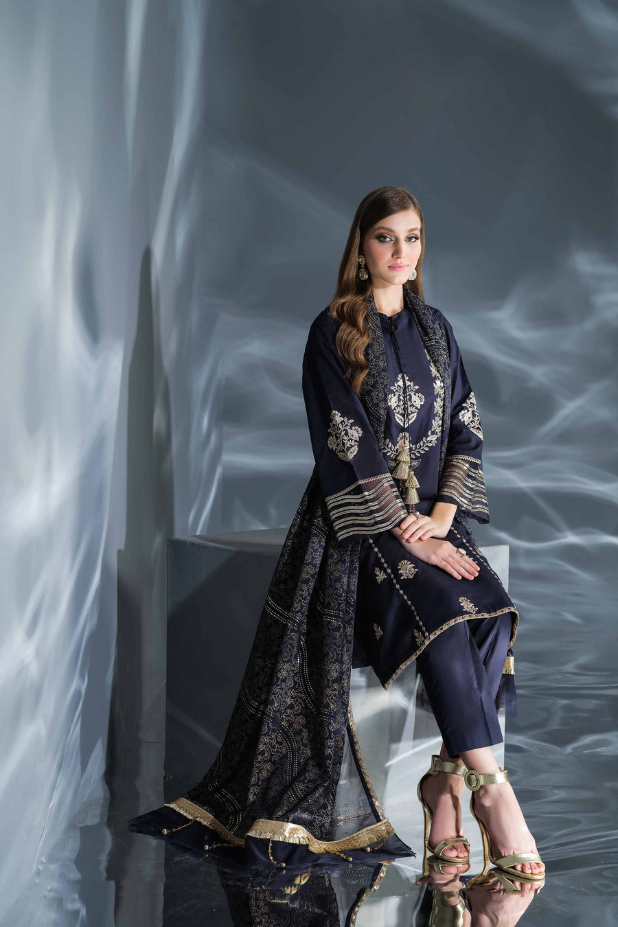 Nishat Festive Eid Embroidered Cambric Unstitched 3Pc Suit - 42401347