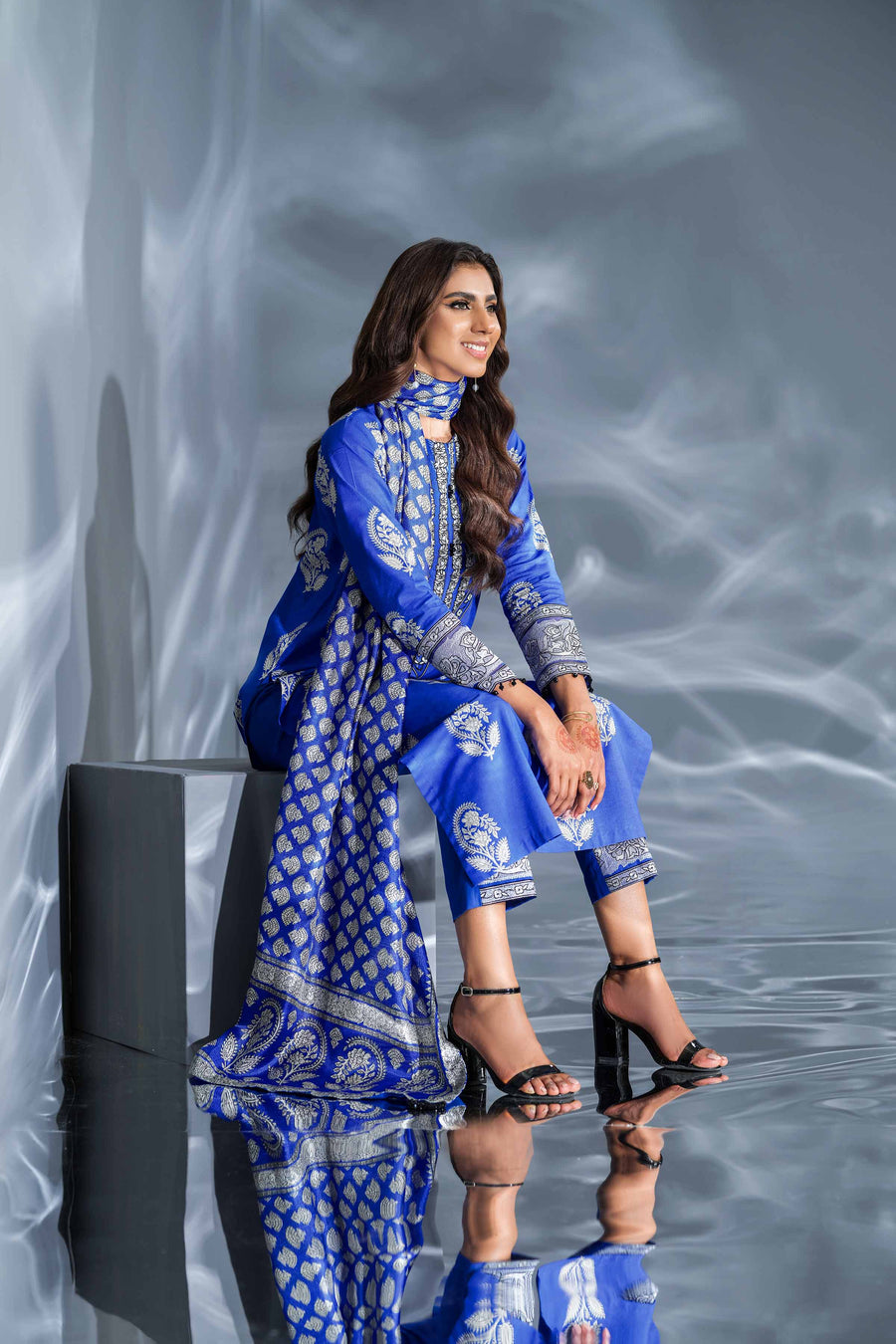 Nishat Festive Eid Embroidered Cambric Unstitched 3Pc Suit - 42401366