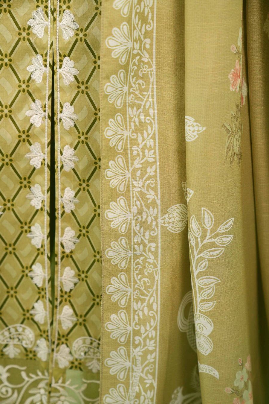Nishat Festive Eid Embroidered Lawn Unstitched 3Pc Suit - 42401404