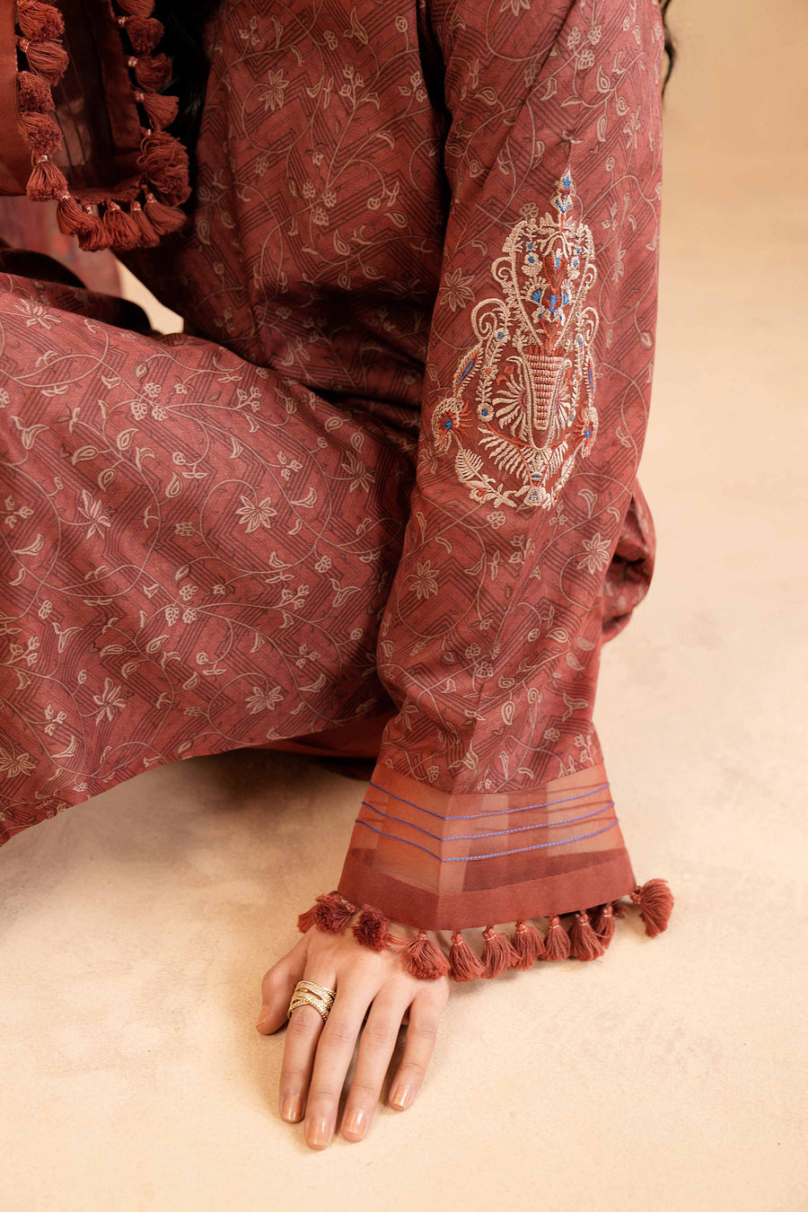 Nishat Festive Eid Embroidered Lawn Unstitched 3Pc Suit - 42401420