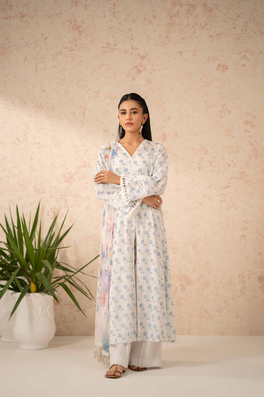 Nishat Festive Eid Printed Lawn Unstitched 3Pc Suit - 42401460