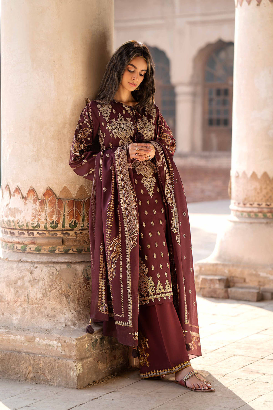 Nishat Summer Unstitched Embroidered Lawn 3Pc Suit - 42401891