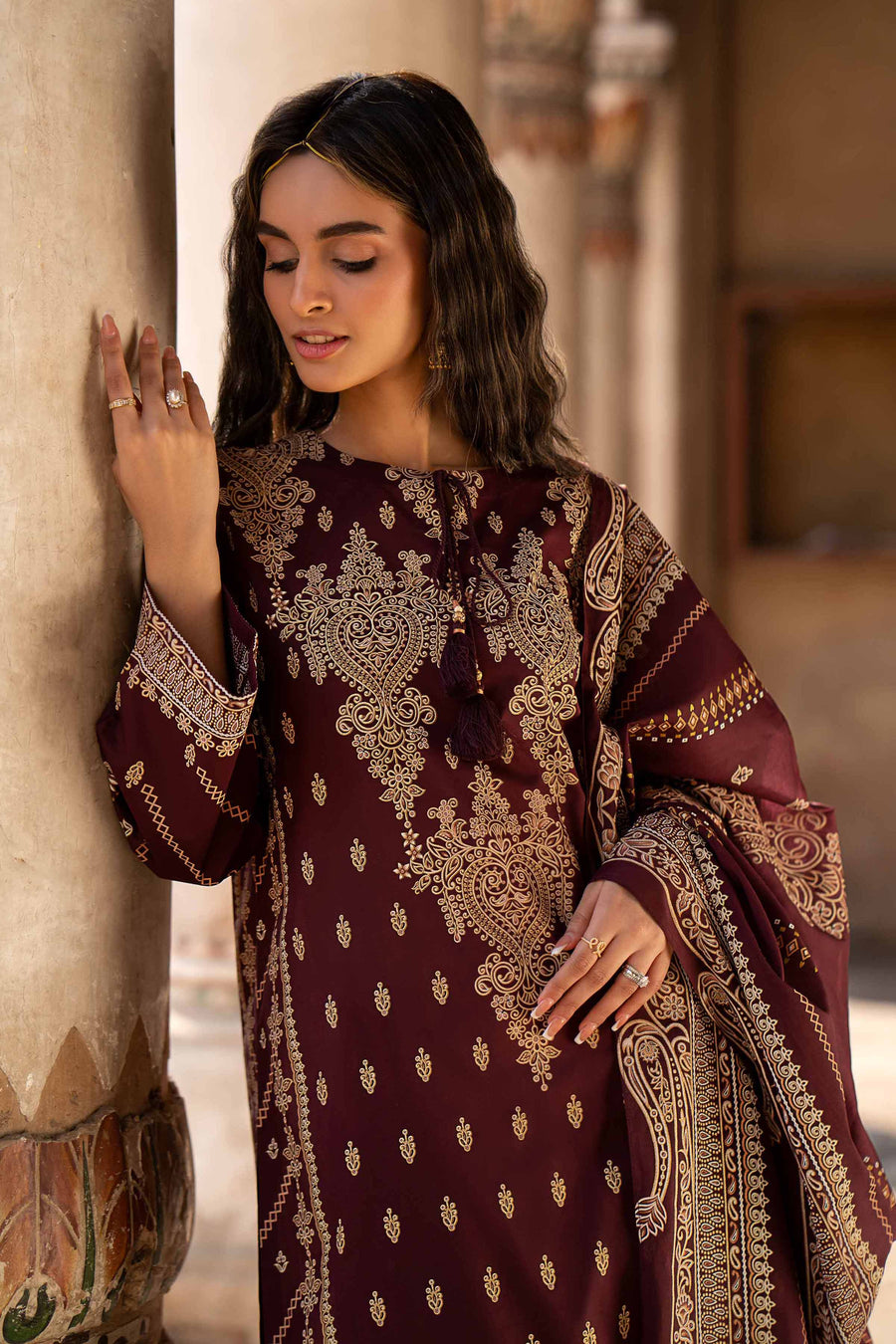 Nishat Summer Unstitched Embroidered Lawn 3Pc Suit - 42401891