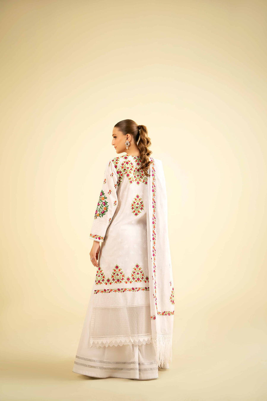 Nishat Festive Eid Embroidered Lawn Unstitched 3Pc Suit - 42401912