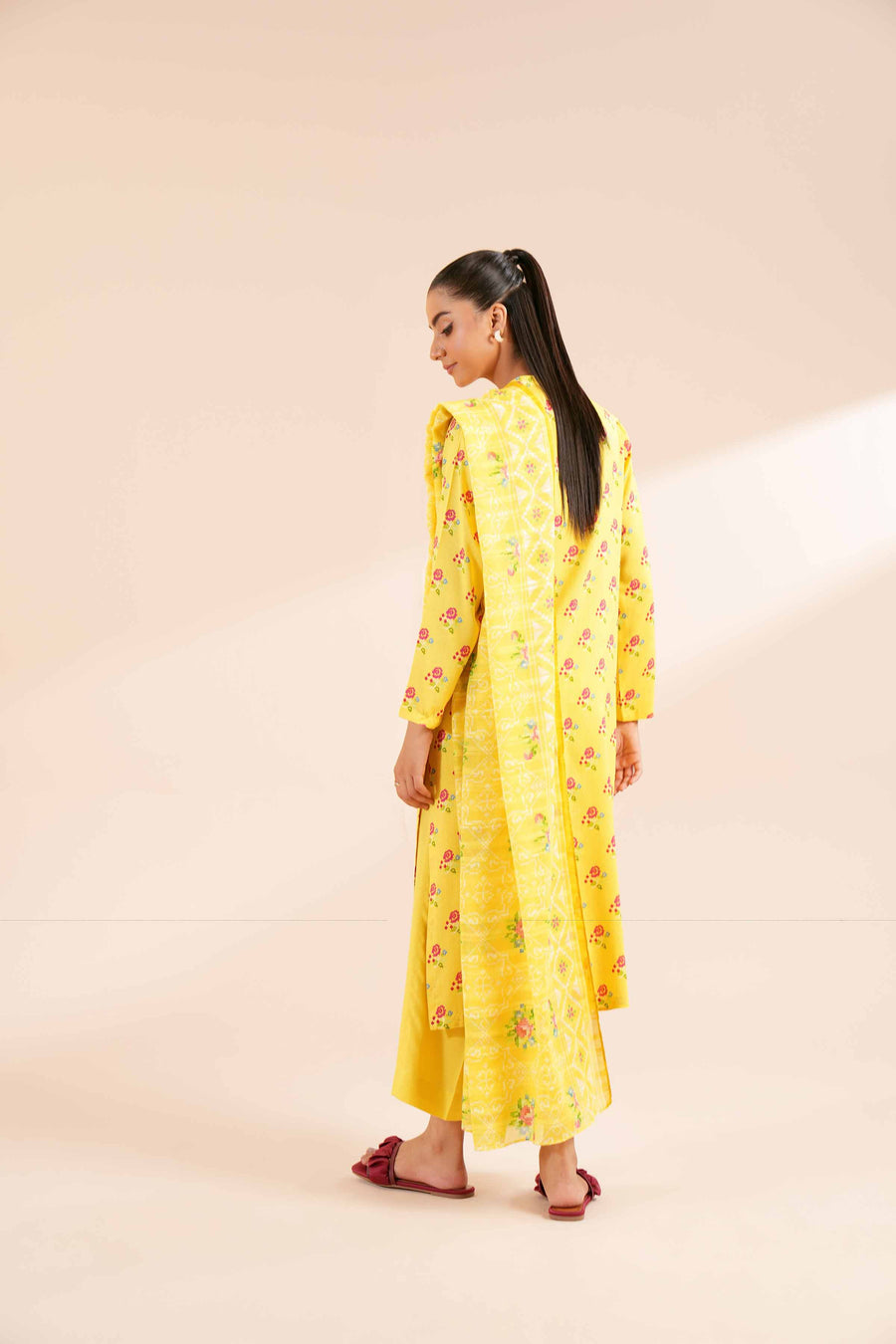 Nishat Fall Fantasy Printed Lawn Unstitched 3Pc Suit - 42402117