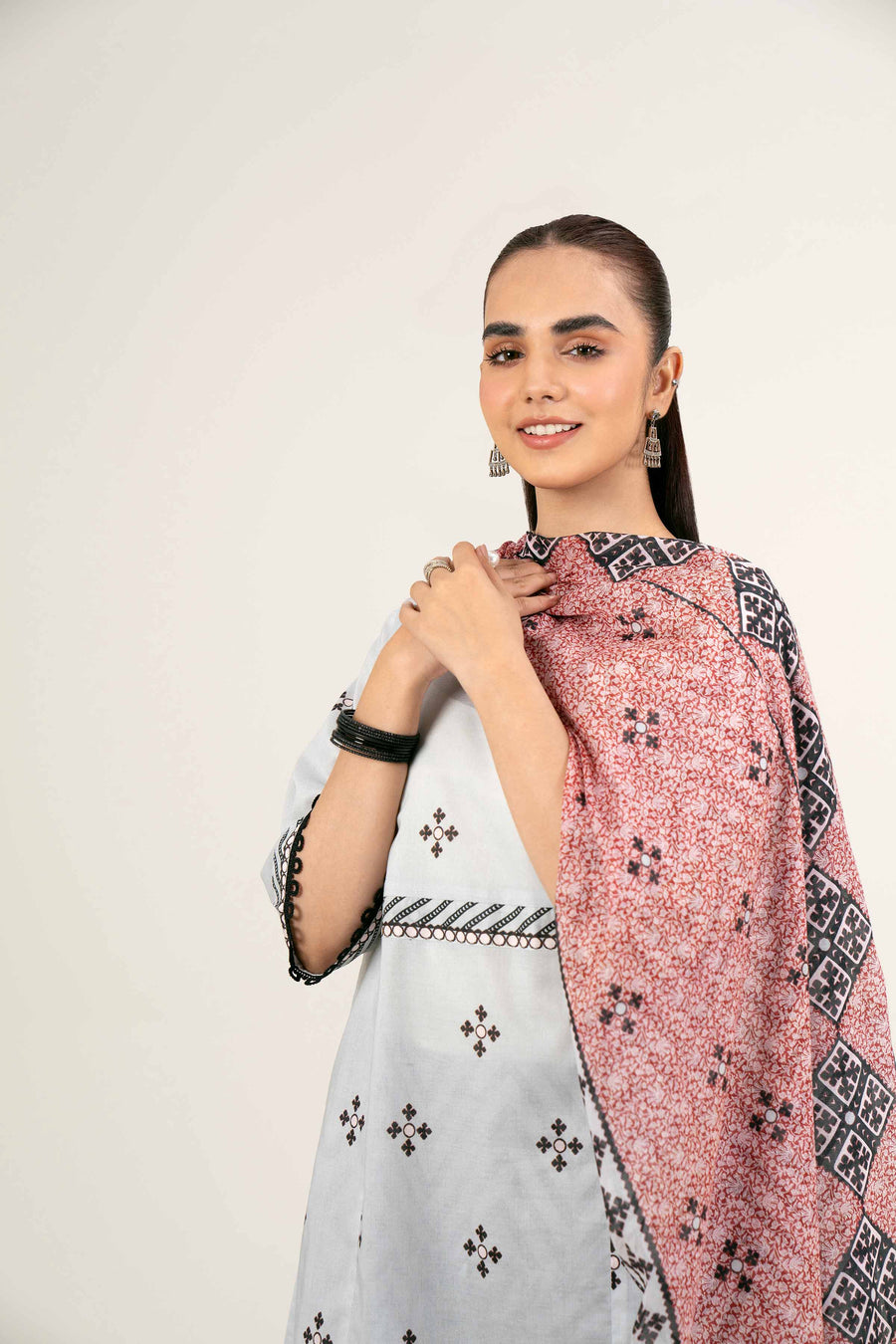 Nishat Festive Eid Printed Lawn Unstitched 3Pc Suit - 42403301