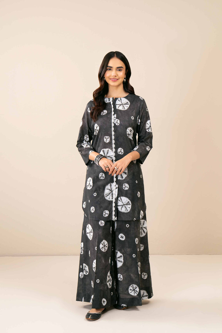 Nishat Festive Eid Digital Printed Lawn Unstitched 1Pc Shirt - 42403343