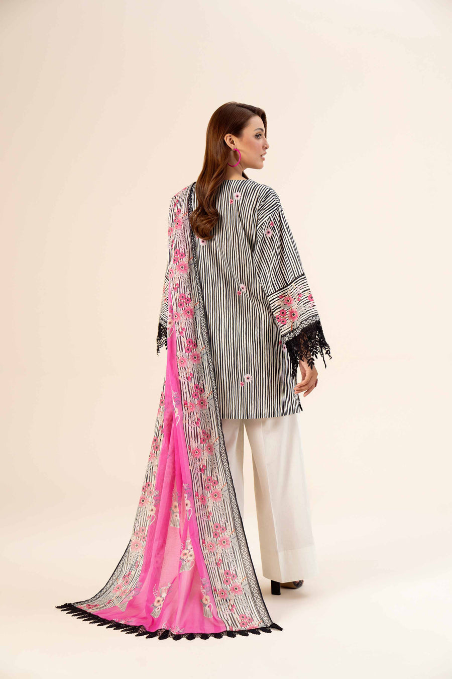 Nishat Freedom to Buy Printed Lawn Unstitched 3Pc Suit - 42403366