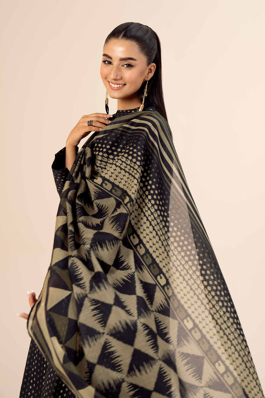 Nishat Freedom to Buy Printed Lawn Unstitched 3Pc Suit - 42403370