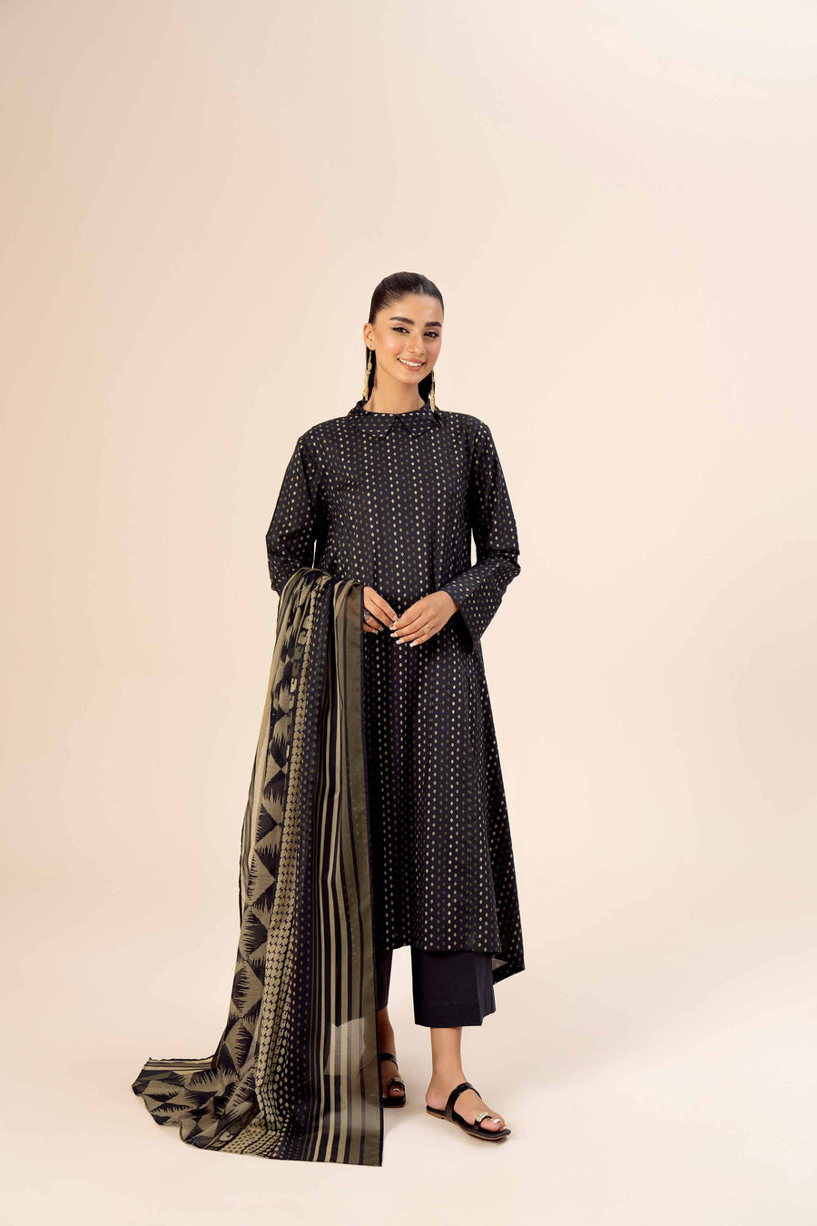 Nishat Freedom to Buy Printed Lawn Unstitched 3Pc Suit - 42403370