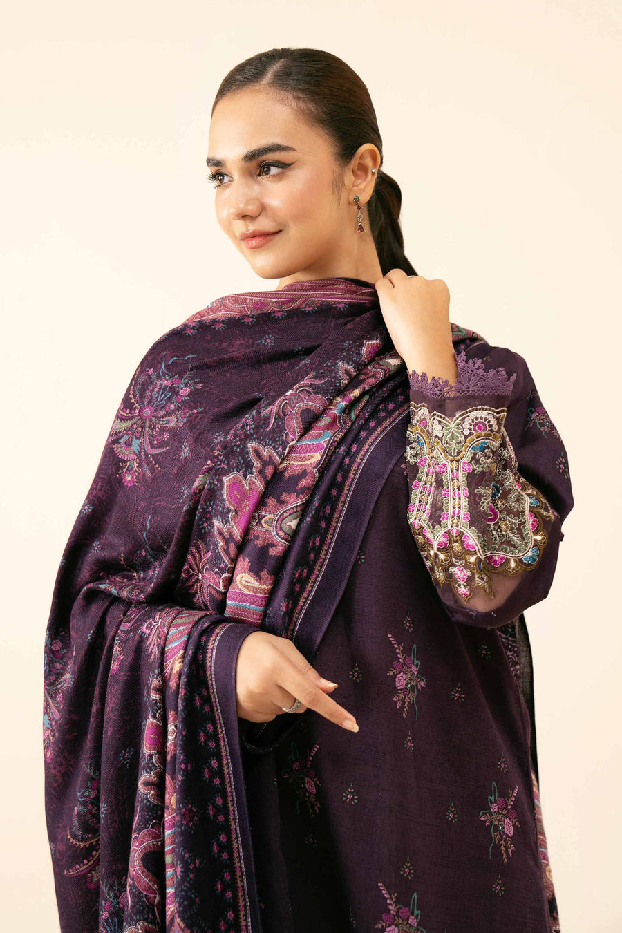 Nishat Winter Drop-2 Embroidered Khaddar Unstitched 2Pc Suit - 42404406