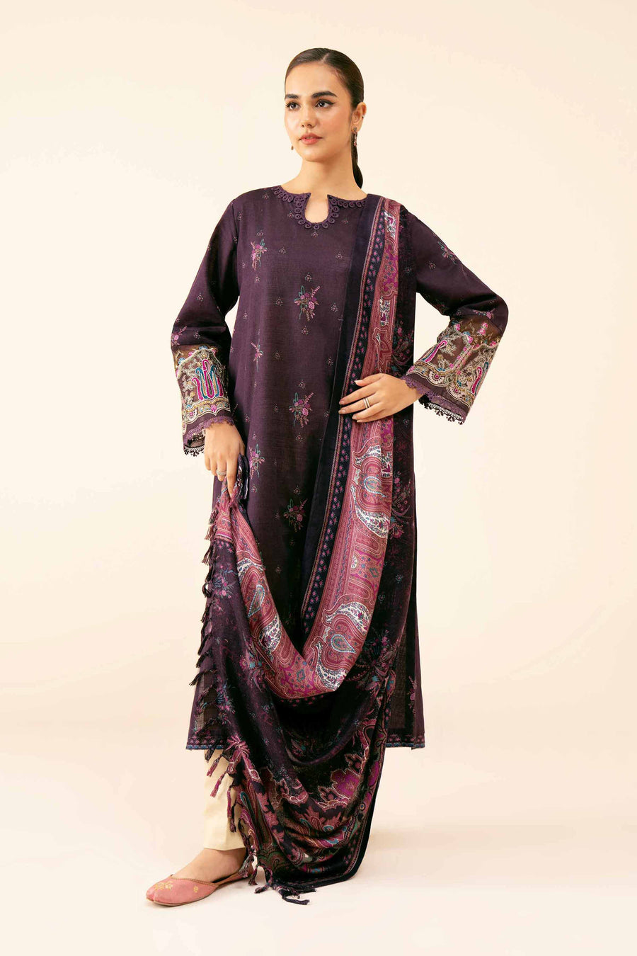 Nishat Winter Drop-2 Embroidered Khaddar Unstitched 2Pc Suit - 42404406