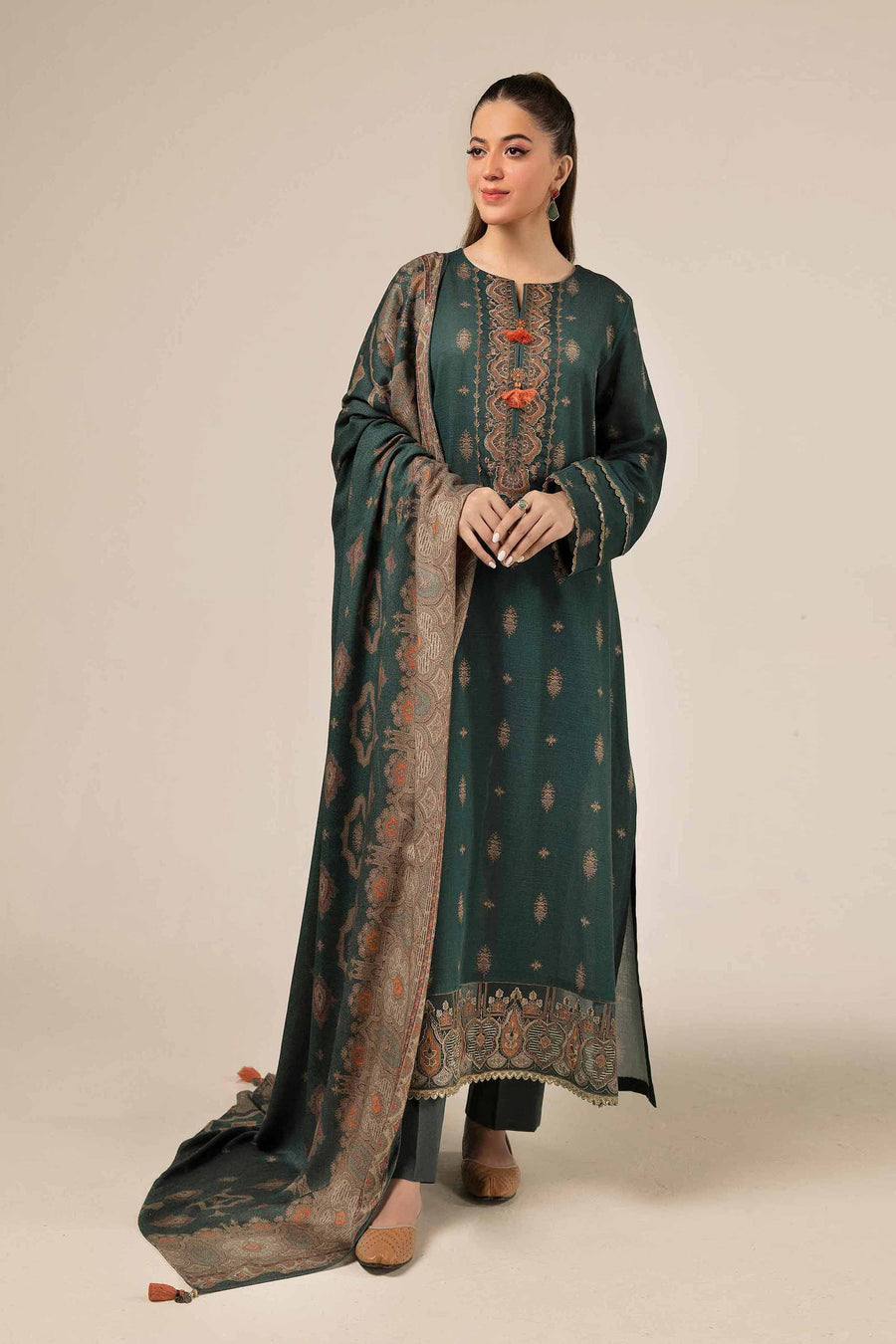 Nishat Winter Drop-2 Embroidered Khaddar Unstitched 2Pc Suit - 42404408