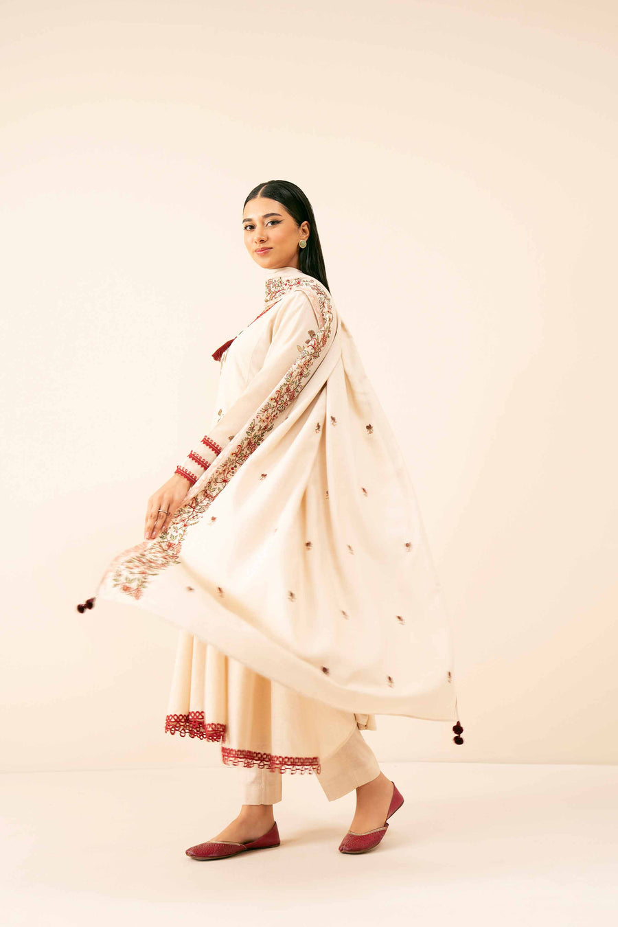 Nishat Winter Drop-2 Embroidered Khaddar Unstitched 3Pc Suit - 42404569