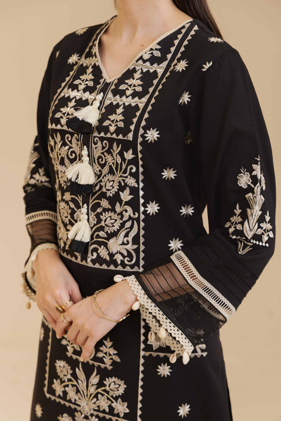 Nishat Winter Drop-2 Embroidered Khaddar Unstitched 3Pc Suit - 42404600
