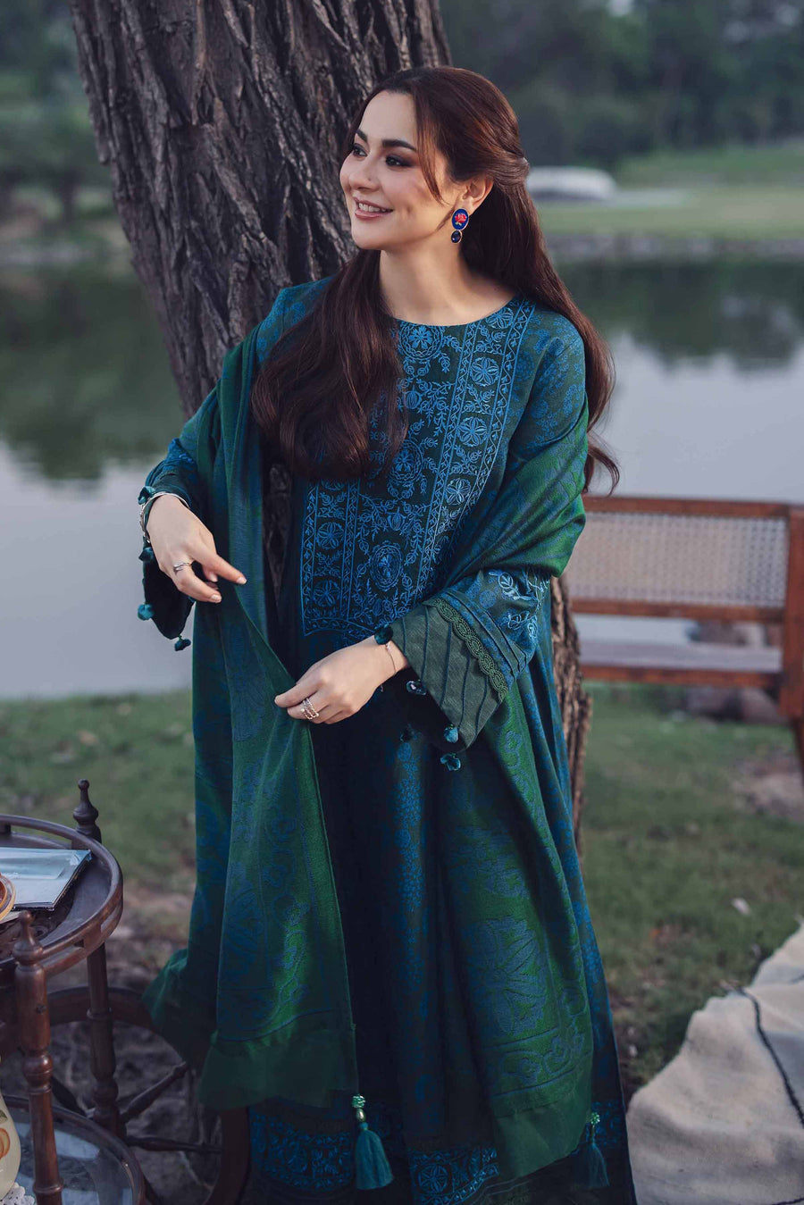 Nishat Winter Drop-2 Embroidered Karandi Unstitched 3Pc Suit - 42404643