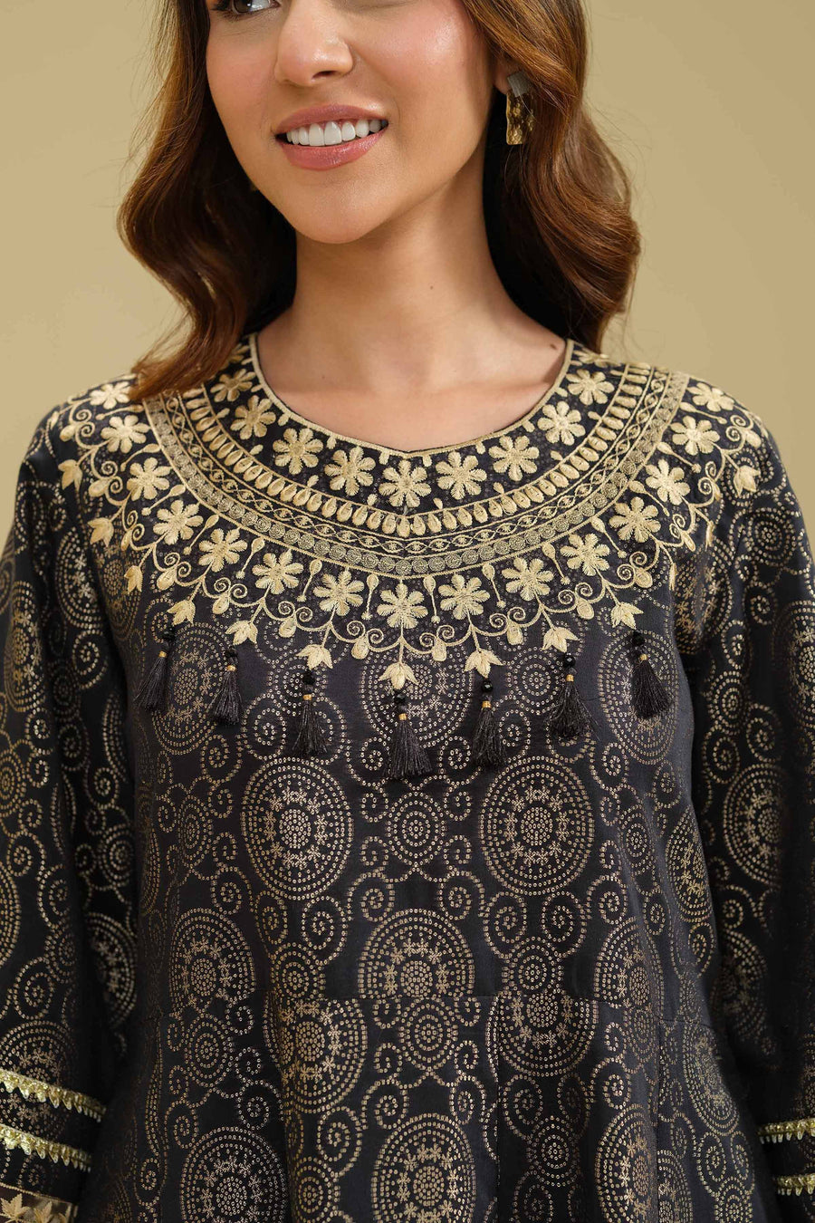 Nishat Winter Drop-2 Embroidered Jacquard Unstitched 3Pc Suit - 42404736