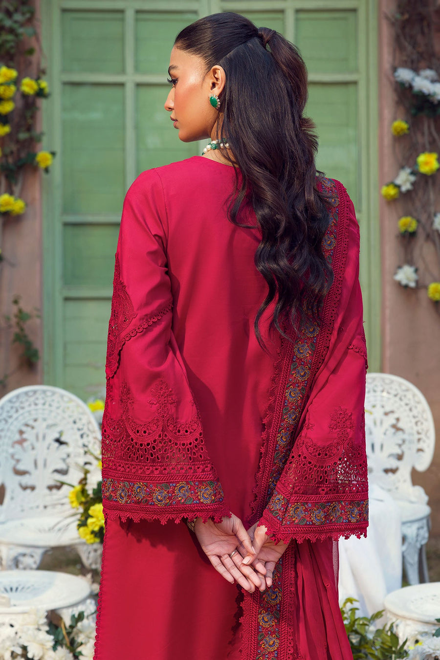 Motifz Premium Embroidered Lawn Unstitched 3Pc Suit 4425-ZOHRA-JABEEN