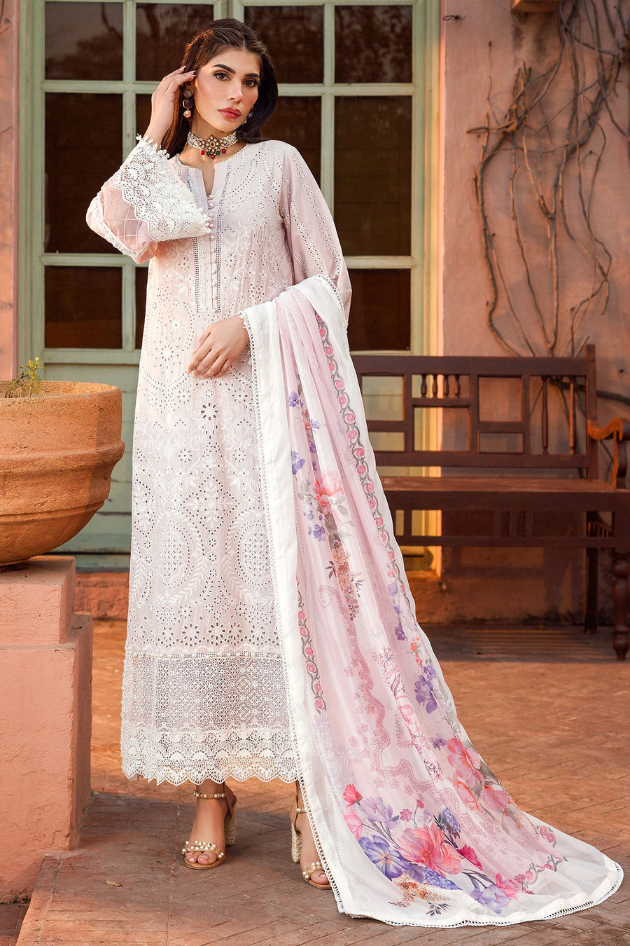 Motifz Premium Embroidered Lawn Unstitched 3Pc Suit 4431-AFREEN