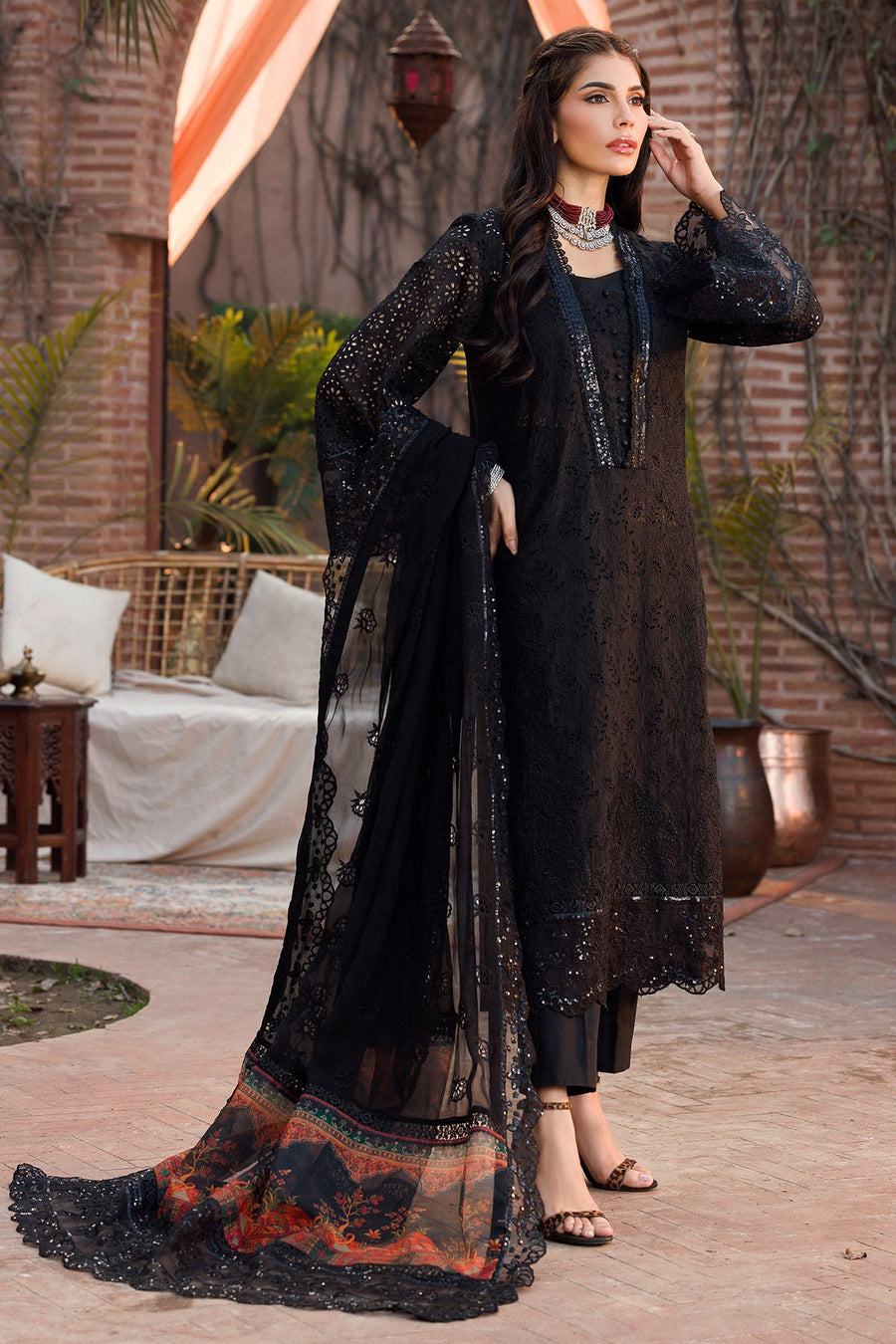 Motifz Premium Embroidered Lawn Unstitched 3Pc Suit 4437-TABASSUM