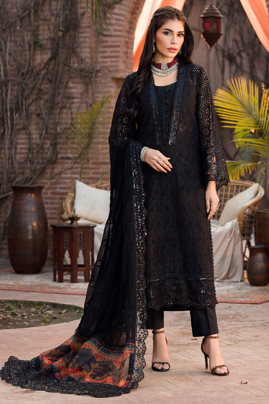 Motifz Premium Embroidered Lawn Unstitched 3Pc Suit 4437-TABASSUM
