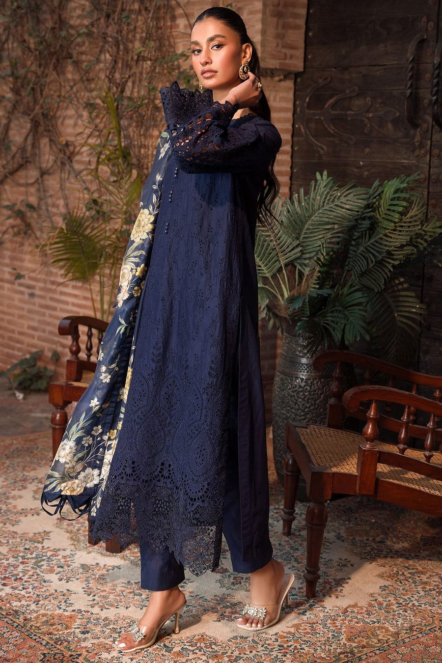 Motifz Premium Embroidered Lawn Unstitched 3Pc Suit 4440-ULFAT