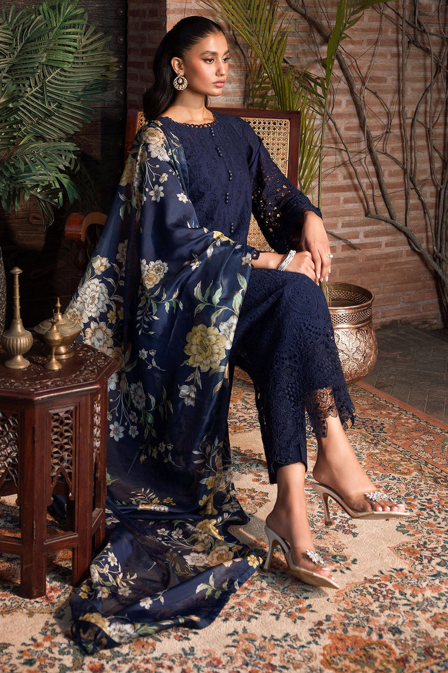 Motifz Premium Embroidered Lawn Unstitched 3Pc Suit 4440-ULFAT