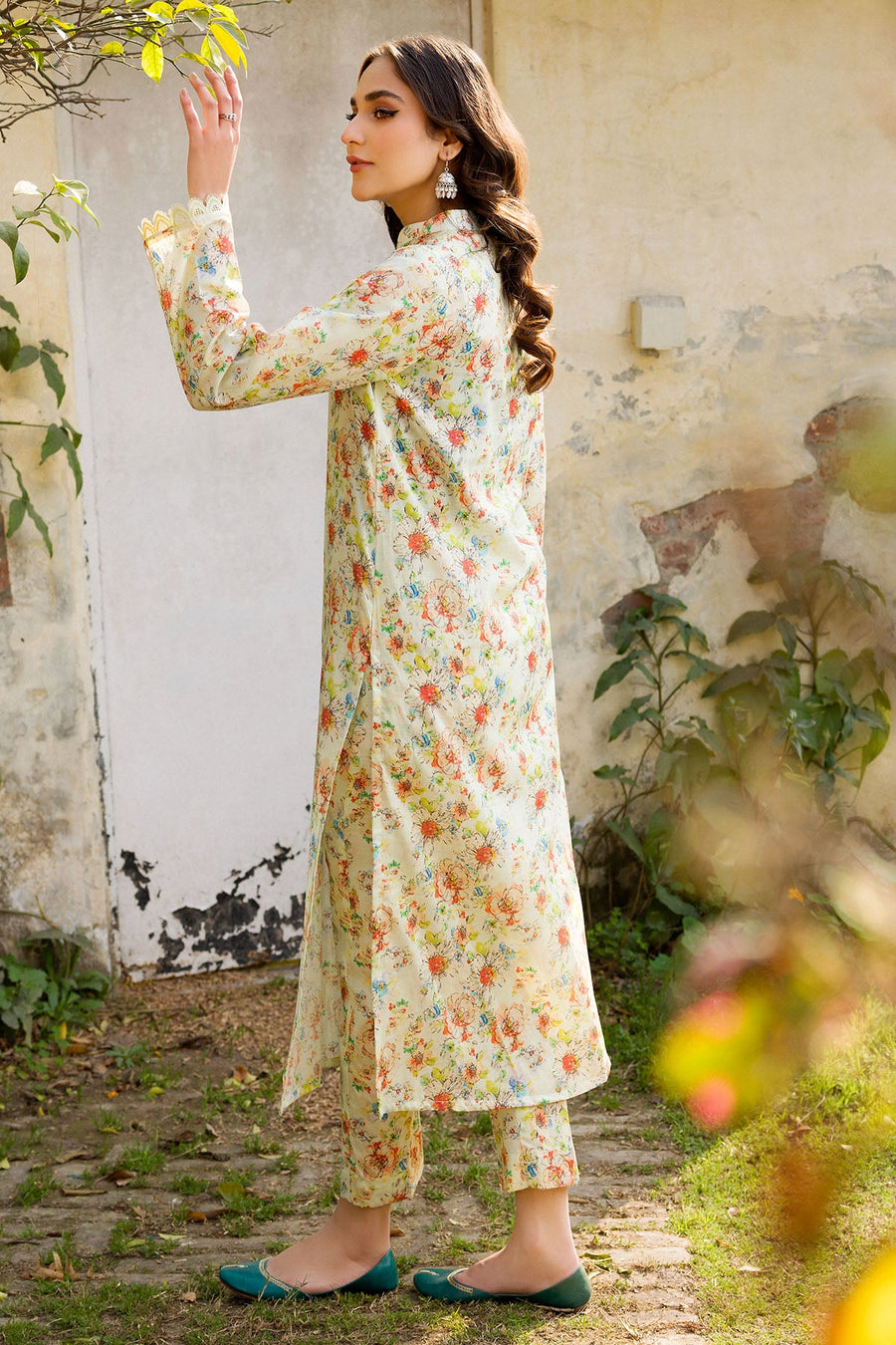 Rang by Motifz Digital Printed Lawn Unstitched 2Pc Suit 4681-SYLVIE