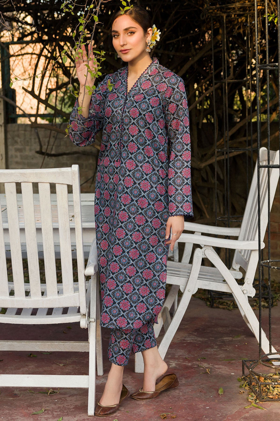 Rang by Motifz Digital Printed Lawn Unstitched 2Pc Suit 4689-NIKHAR