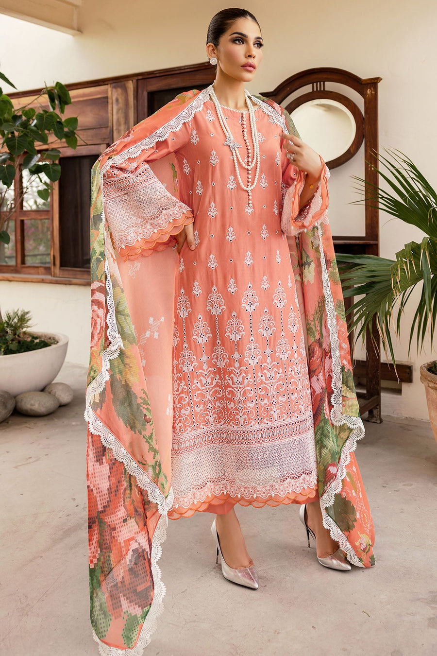 Motifz Premium Embroidered Lawn Unstitched 3Pc Suit 4709-ZOHA