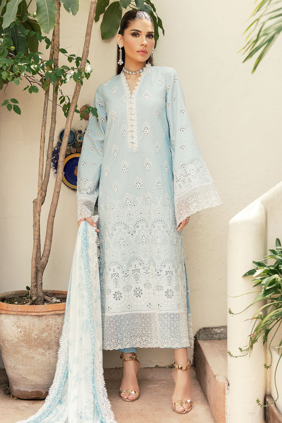 Motifz Premium Embroidered Lawn Unstitched 3Pc Suit 4710-MIRA