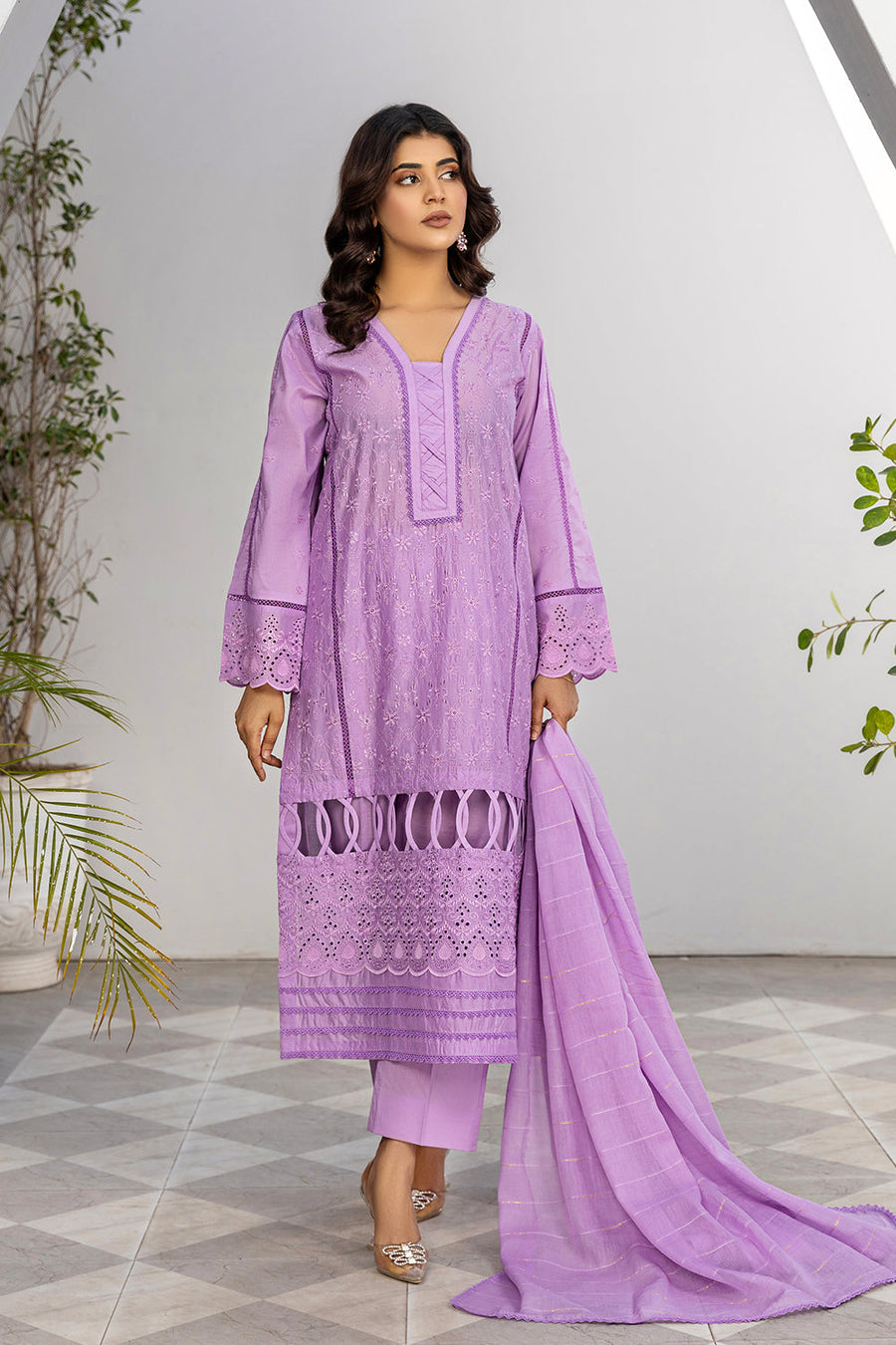 Safwa Virtue Premium Embroidered Lawn Unstitched 3Pc Suit VSC-10