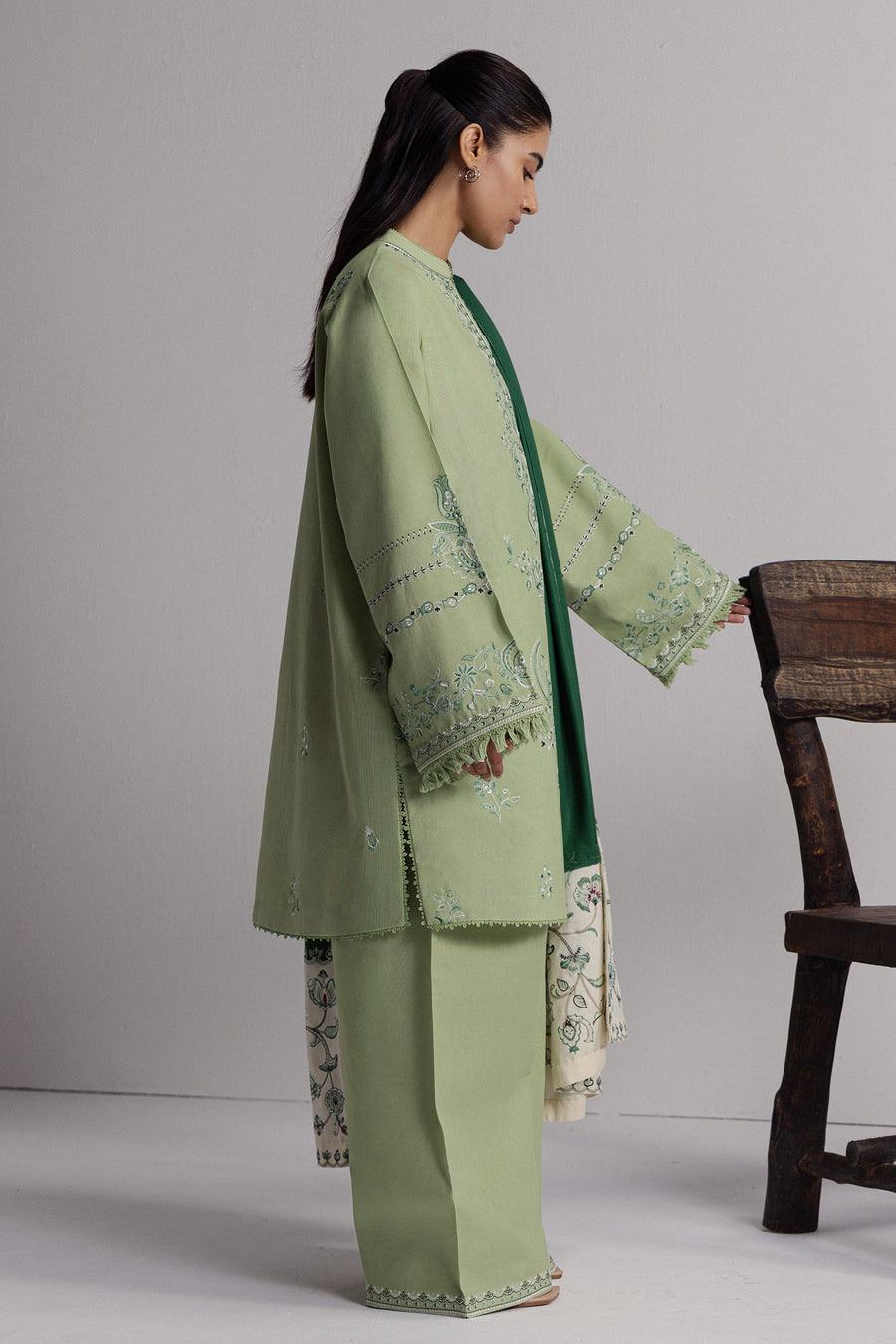 Coco Zara Shahjahan Embroidered Khaddar Unstitched 3Pc D-4B NEELAM
