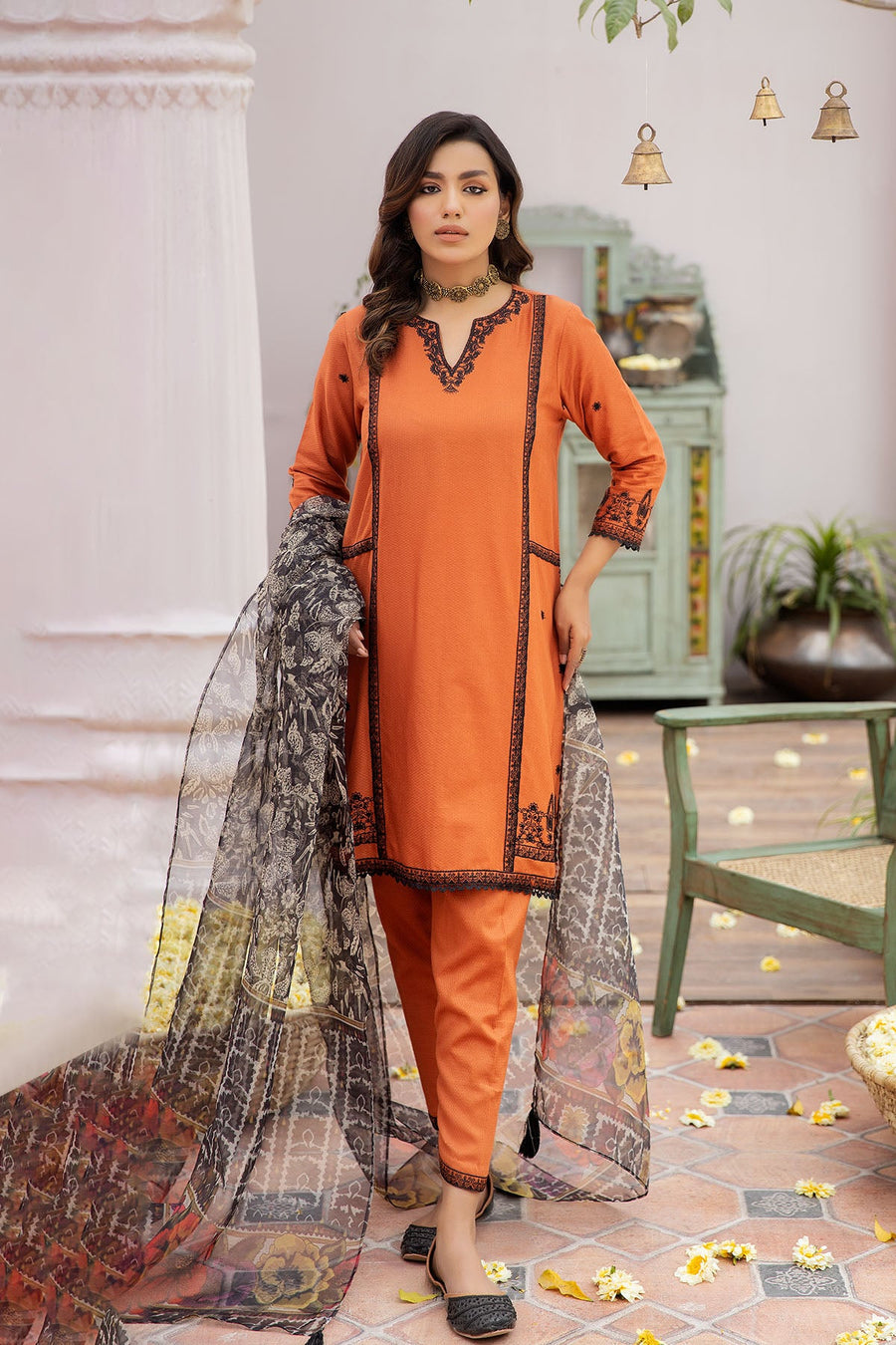 La Rosaa Festive Eid Embroidered Self Lawn Ready to Wear 3Pc Suit LE-24-14
