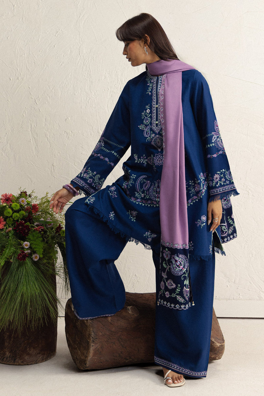 Coco Zara Shahjahan Embroidered Khaddar Unstitched 3Pc D-4A NEELAM