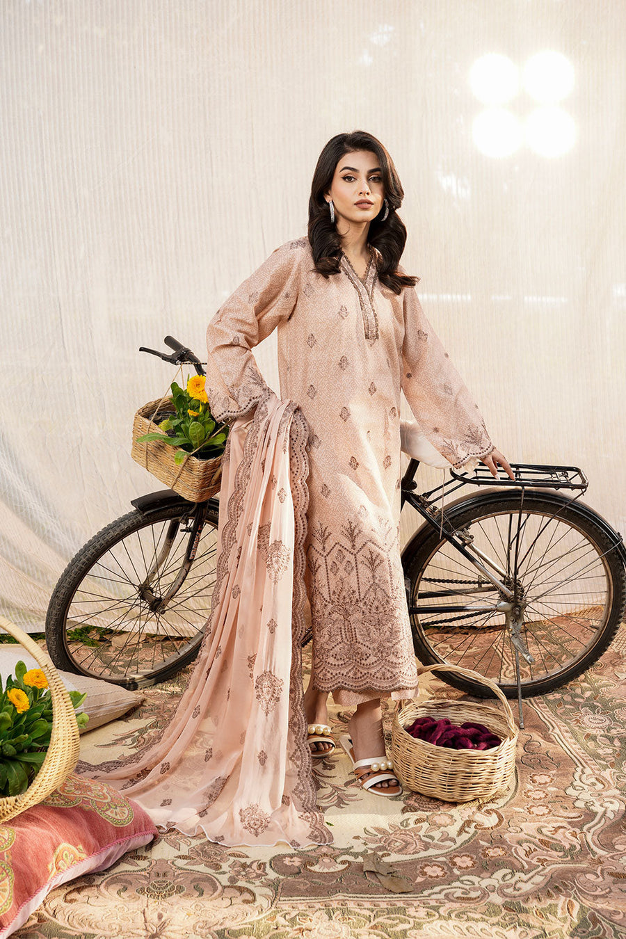Safwa Kishmish Premium Embroidered Chikankari Lawn Unstitched 3Pc Suit SKH-08