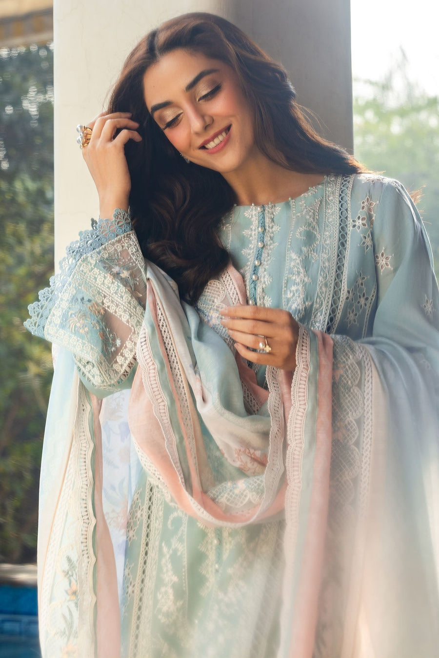 Motifz Premium Vol-02 Embroidered Lawn Unstitched 3Pc Suit 5316-REMY